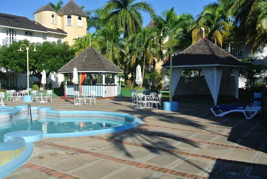 Beach Studio 6 Ocho Rios Apartman